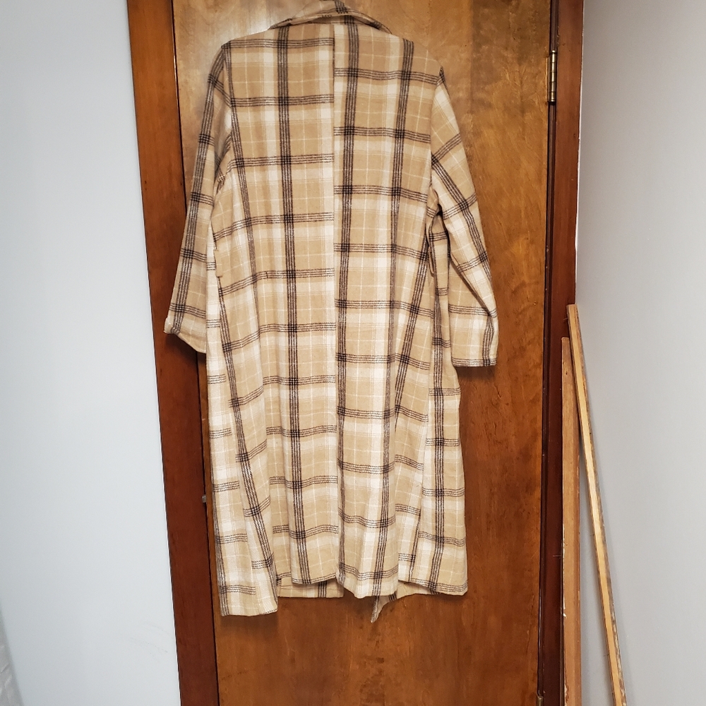 Women's Lightweight Coat - Picture 2 of 3
